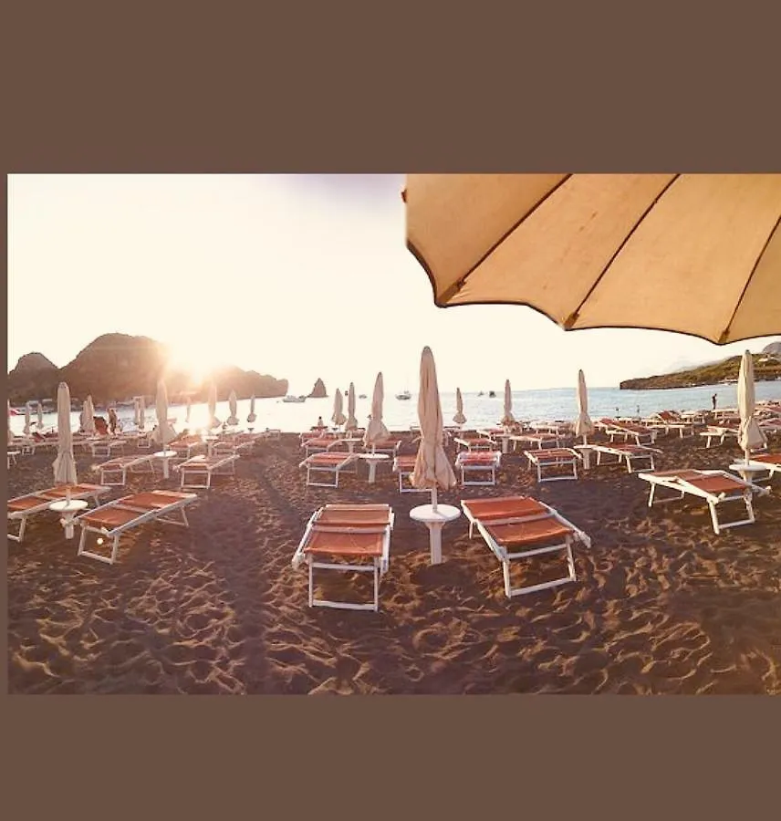 Hola Vulcano Vulcano (Isola)